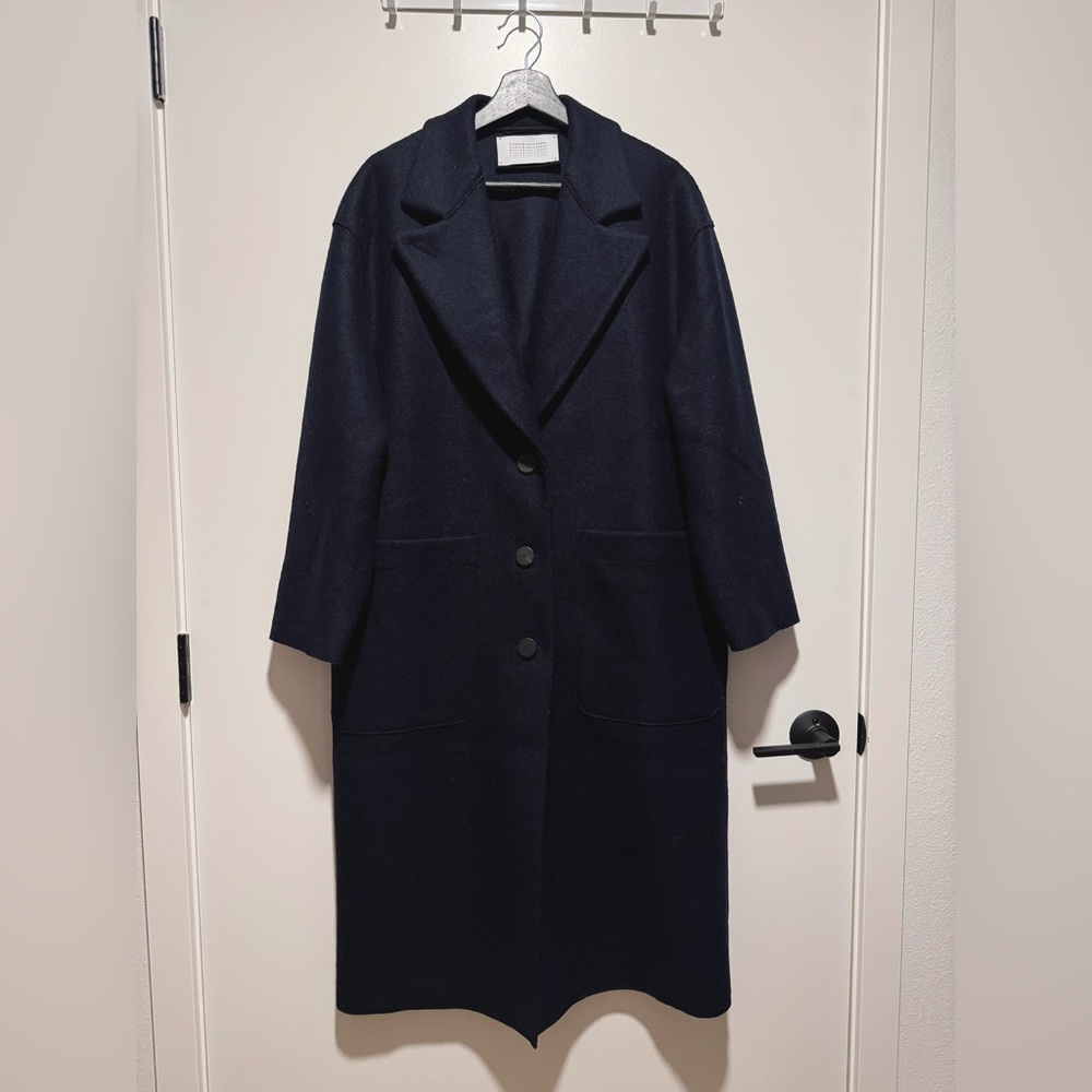 Sophisticated Dark Blue Trench Coat for Women